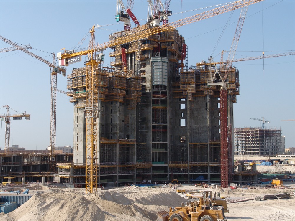 Etapa de construcción con andamios certificados en Burj Khalifa