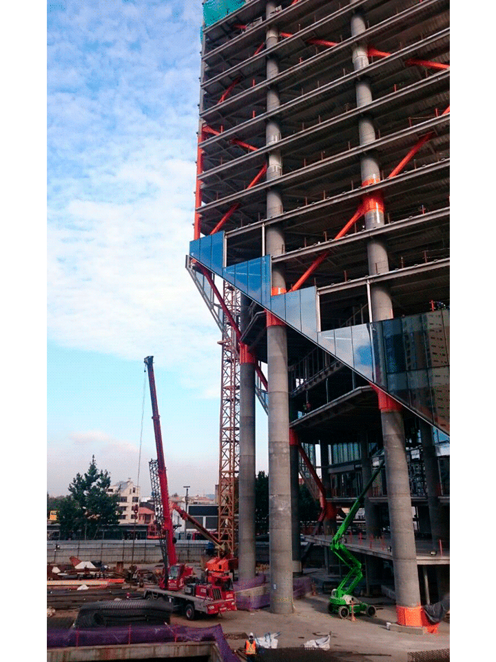 torre-atrio-bogotá-construcción